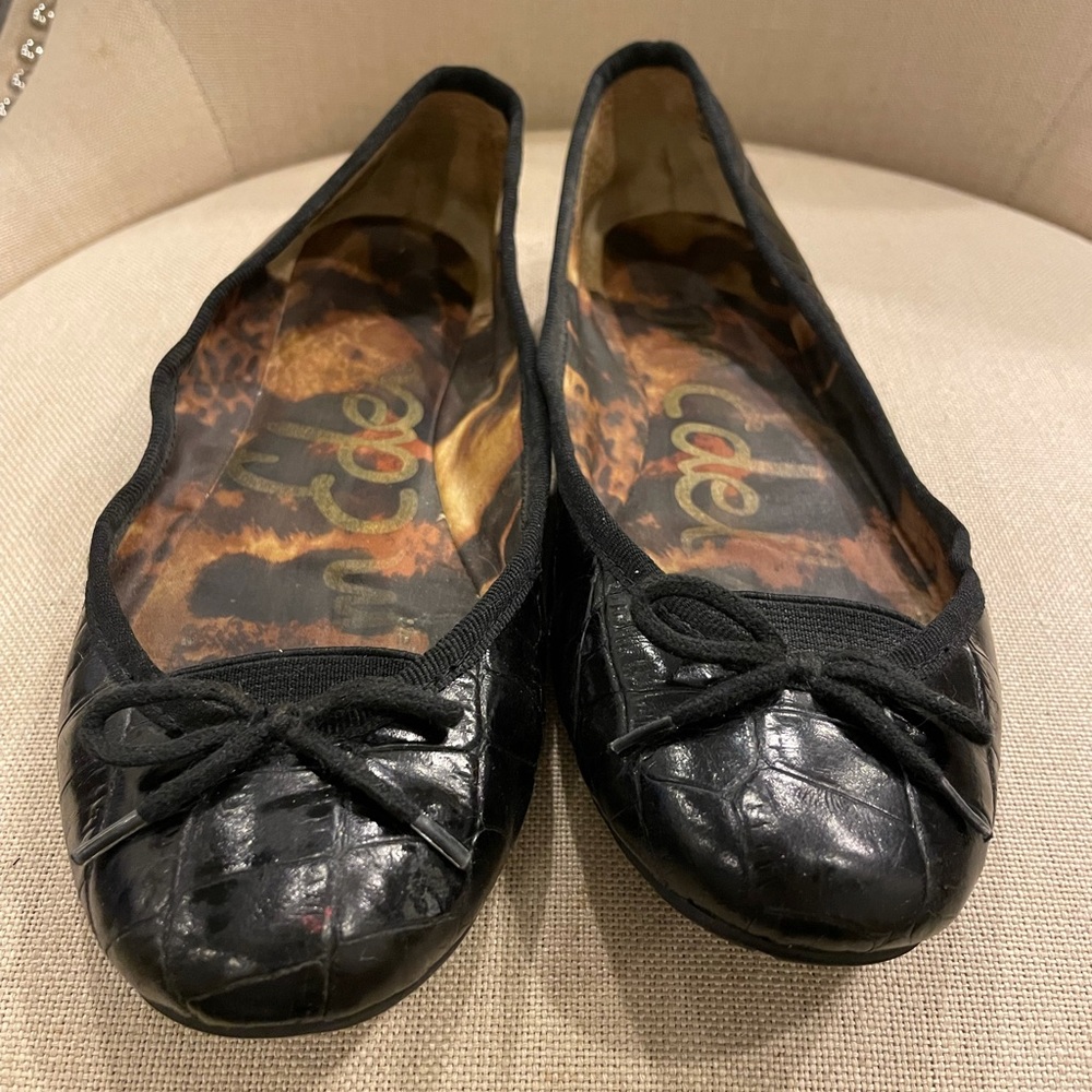 Sam Edelman- black croc with bows size 7
